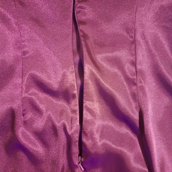 Embroidered plum Mini dress 👗 - Picture 4 of 9